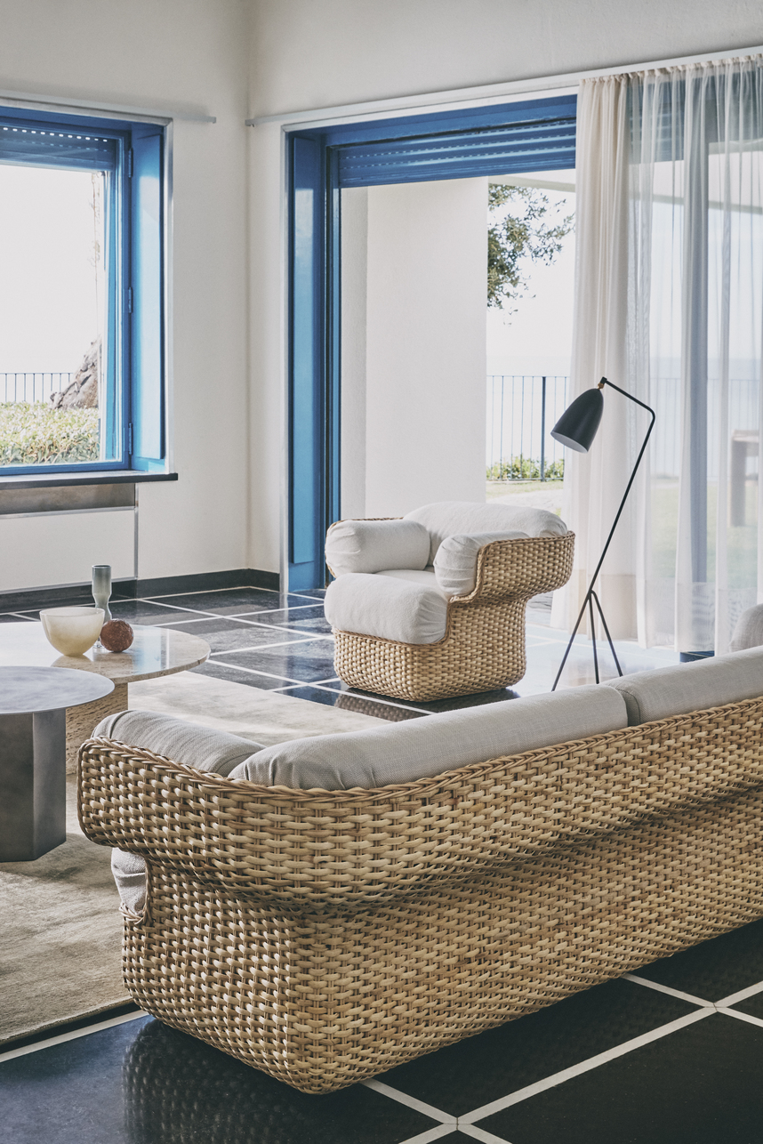 Gubi Grashoppa Floor Lamp